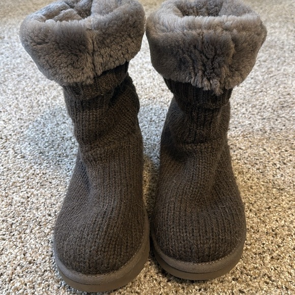 UGG Sweater Boots, EUC, Mushroom Brown, Size 7 - Picture 7 of 8